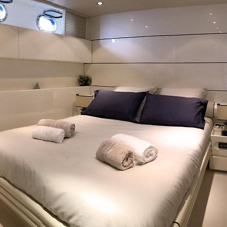 Home Sweet Boat - Chambres D'Hotes Empuriabrava Luaran gambar