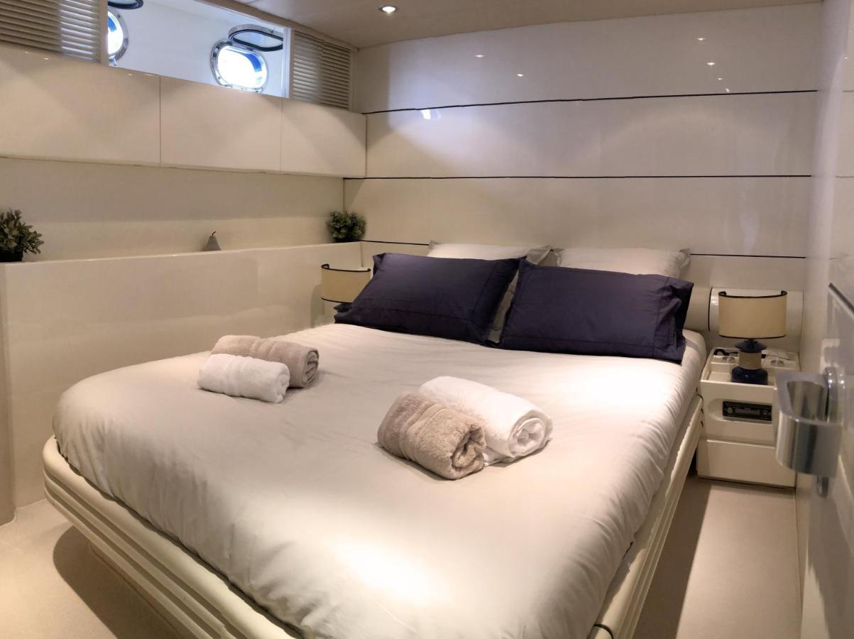 Home Sweet Boat - Chambres D'Hotes Empuriabrava Luaran gambar